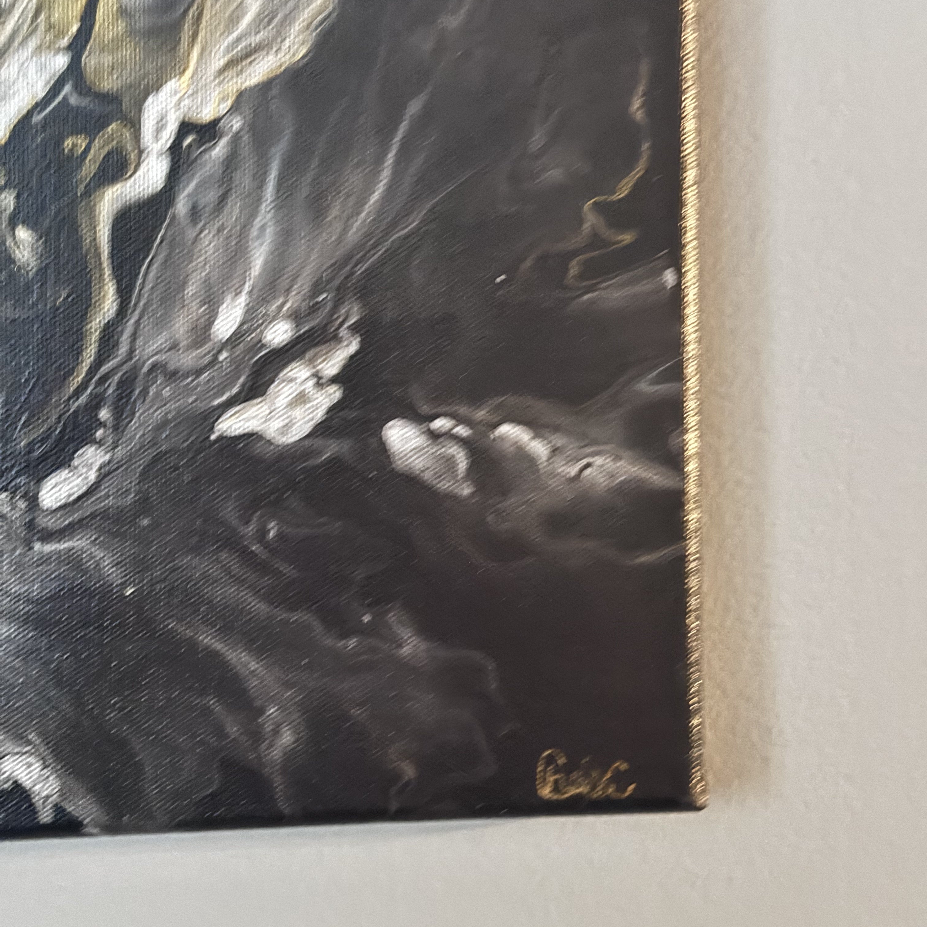 GOLDEN GHOST