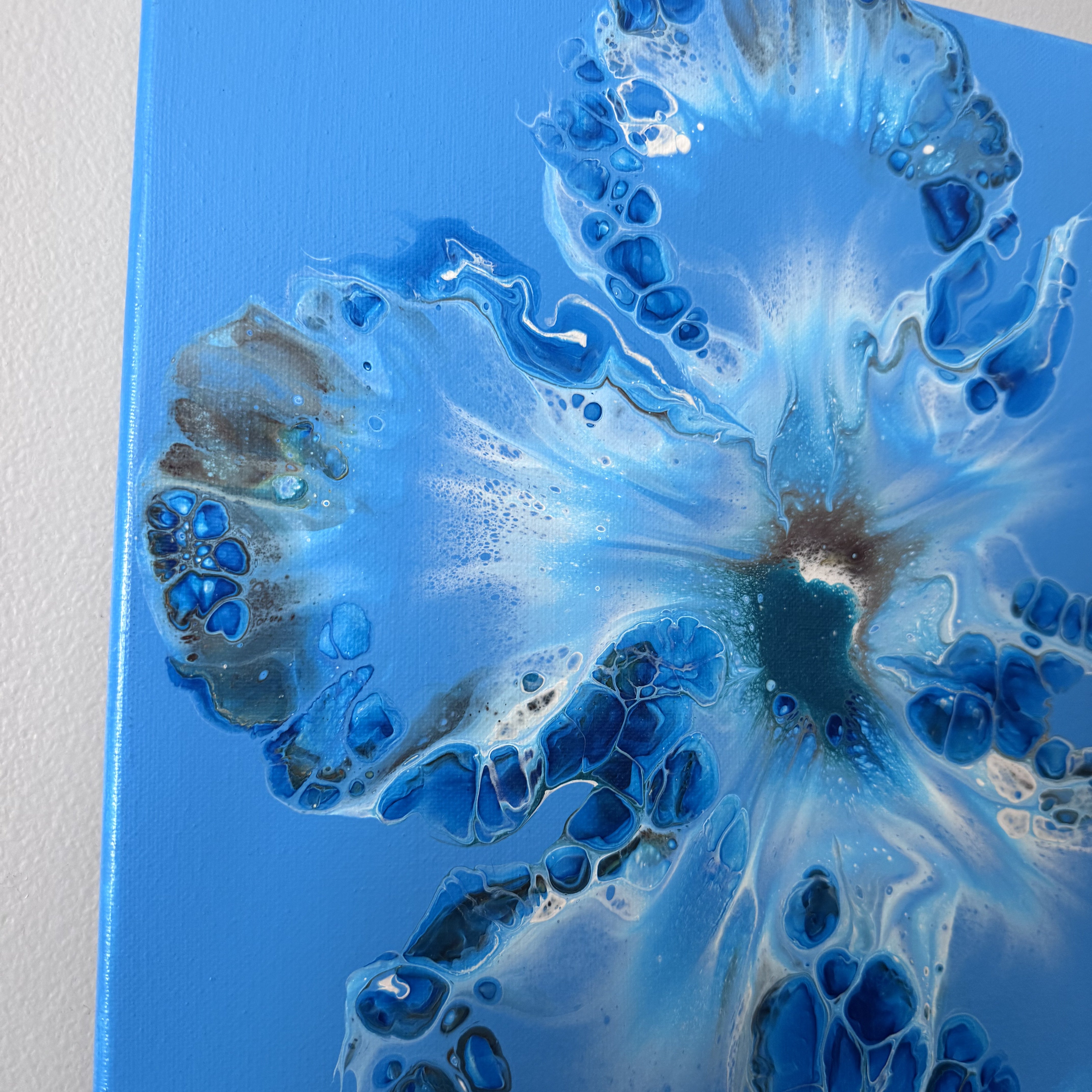 MAGNOLIA BLUE