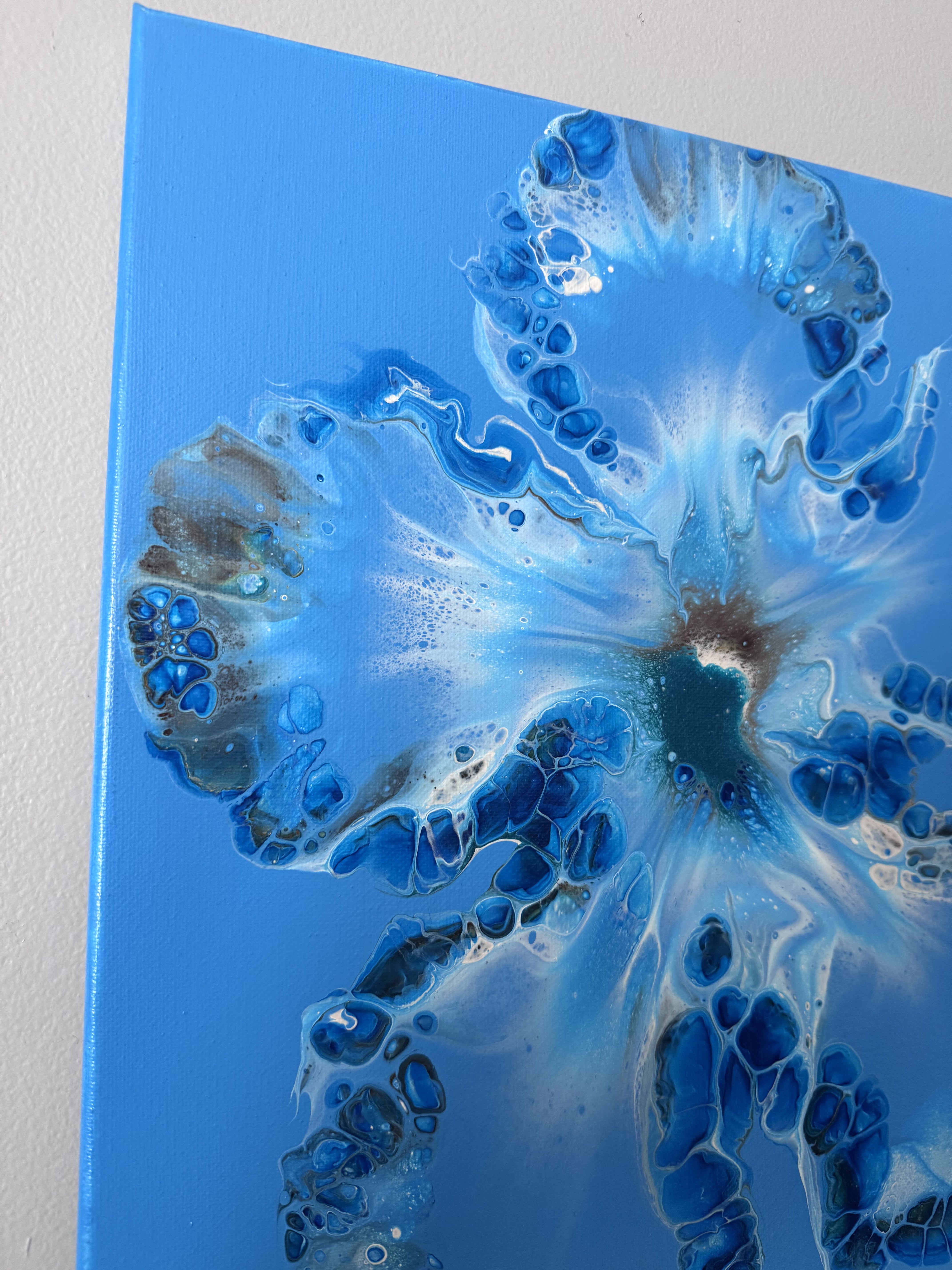 MAGNOLIA BLUE